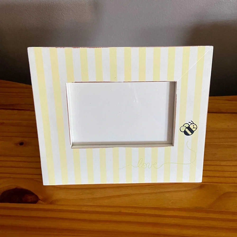 Wendy Bellissimo Honey Bee Collection Picture Frame w/ Stripes and Love with Bee